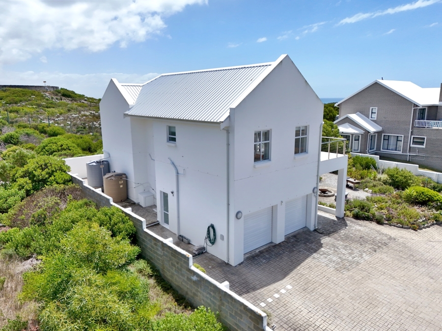 4 Bedroom Property for Sale in Oceanview Heights Western Cape